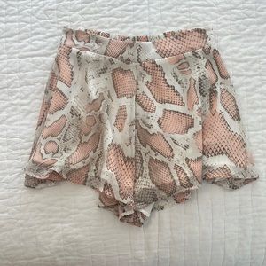 Pants Store shorts
